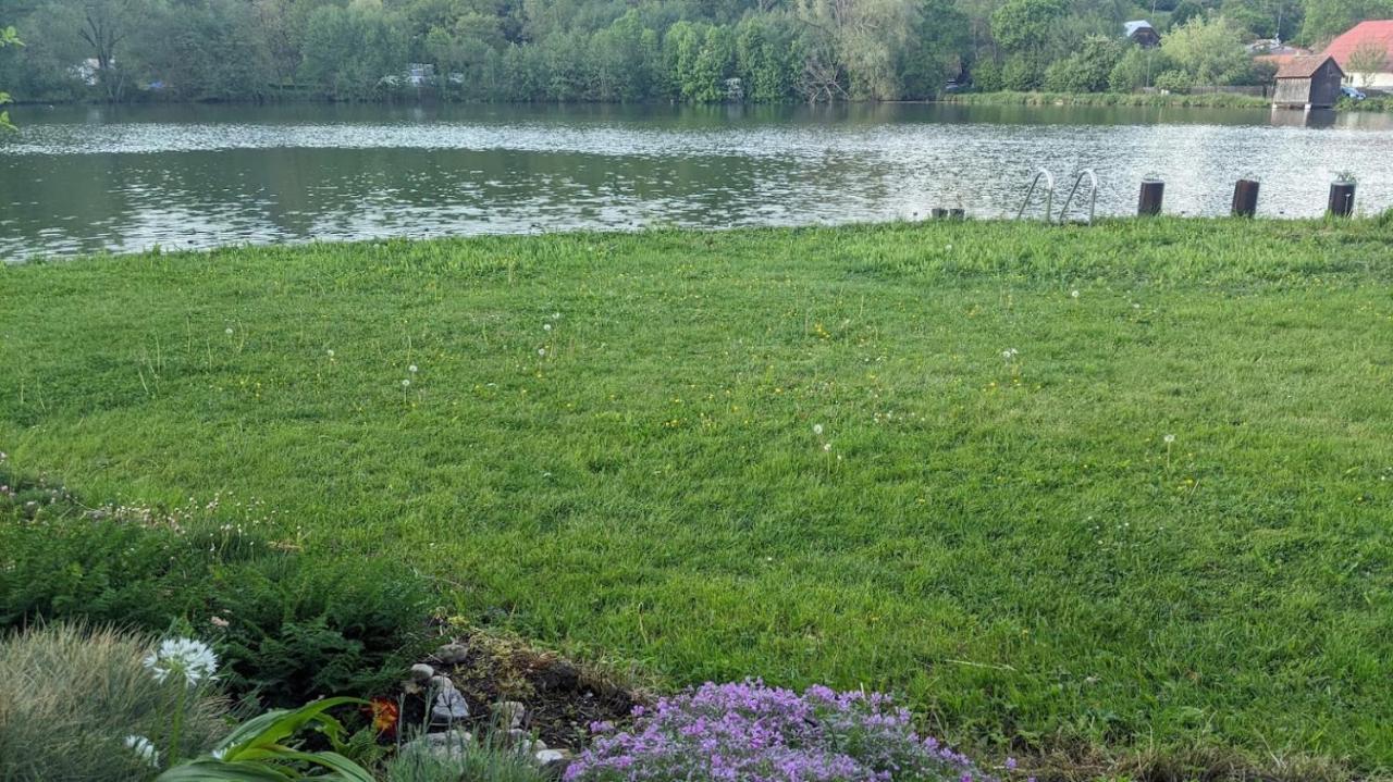 Chalupa U Rybnika Strehom Dolní Bousov Εξωτερικό φωτογραφία